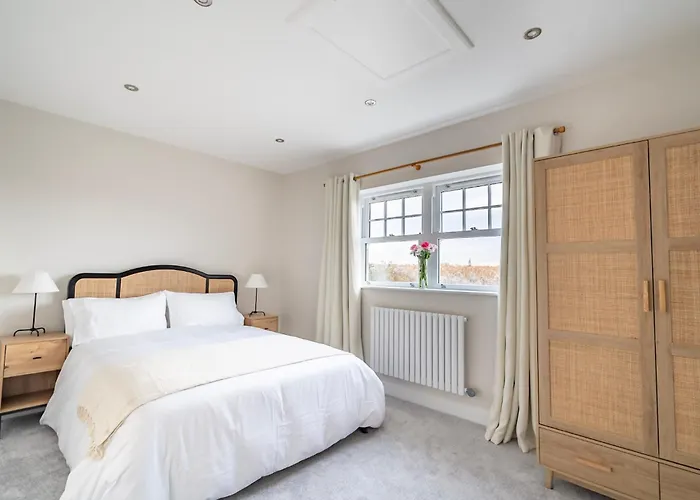 Luxury Barn With Private Wood Fired Hot Tub Apartament