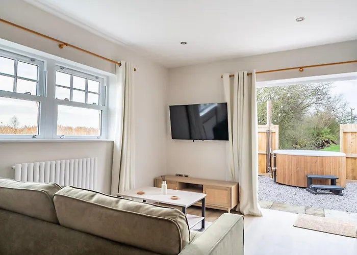 Apartament Luxury Barn With Private Wood Fired Hot Tub *