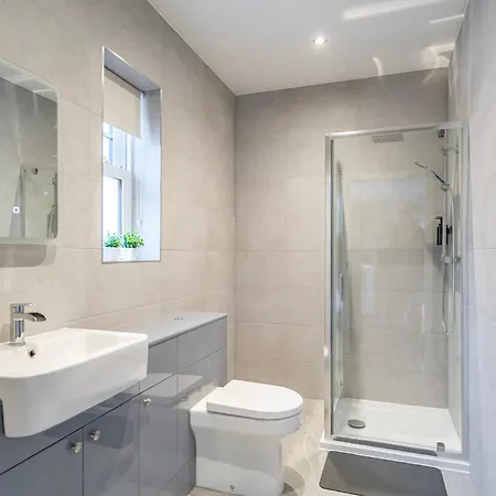 Apartment Luxury Barn With Private Wood Fired Hot Tub Selby