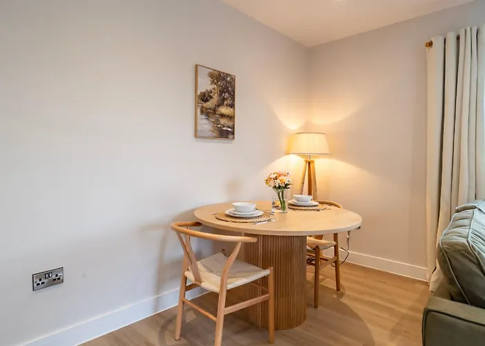 Luxury Barn With Private Wood Fired Hot Tub Apartment Selby